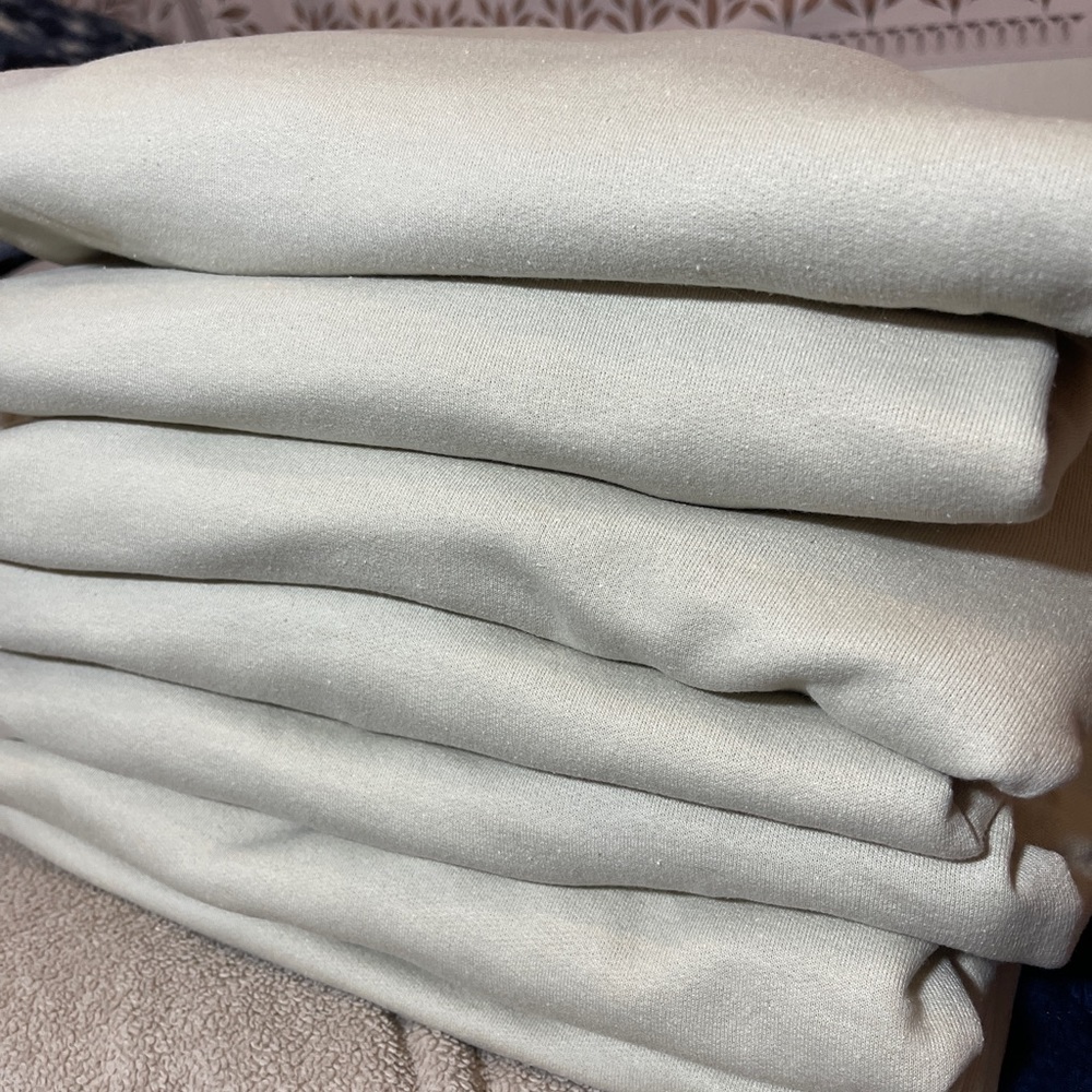 Cozy Beige Gildan Crewneck!